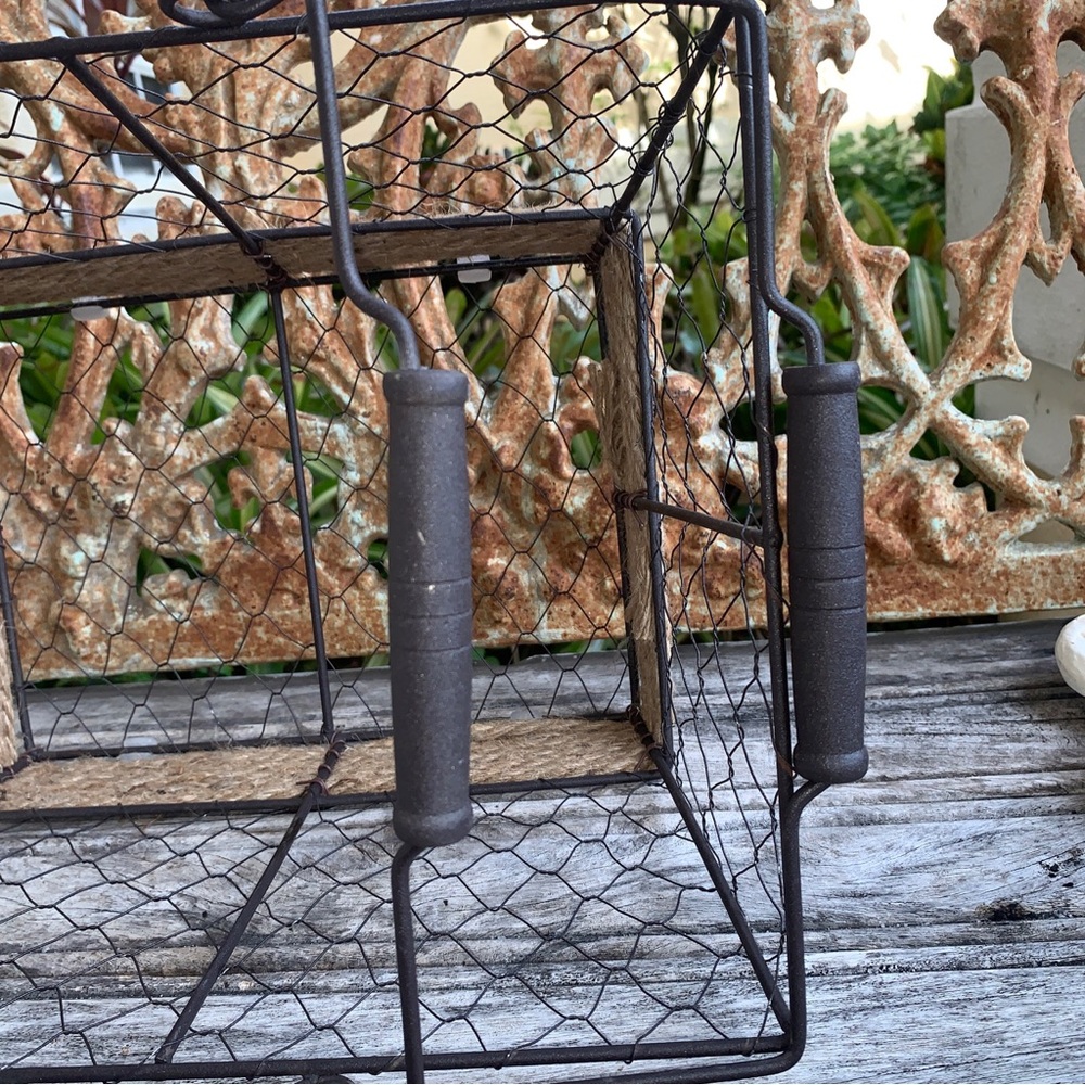 Rustic Wire and Burlap Basket - Picture 5 of 10